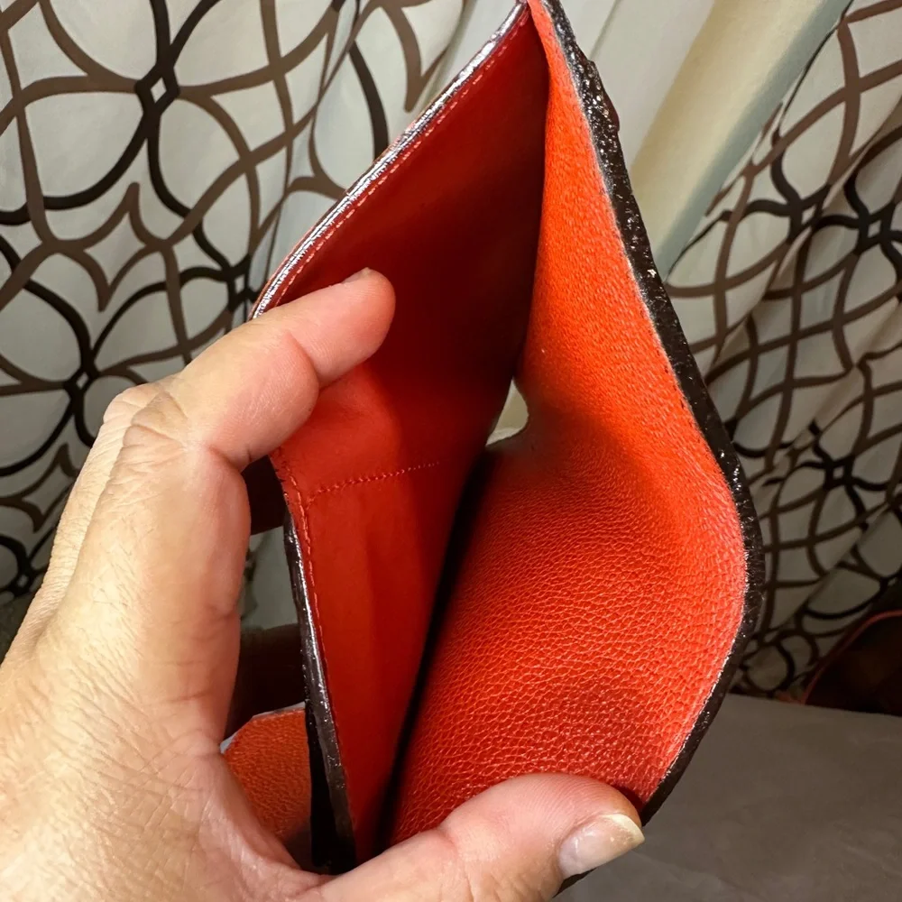 LOUIS VUITTON Red Monogram Empreinte Compact Curieuse - Picture 11 of 11
